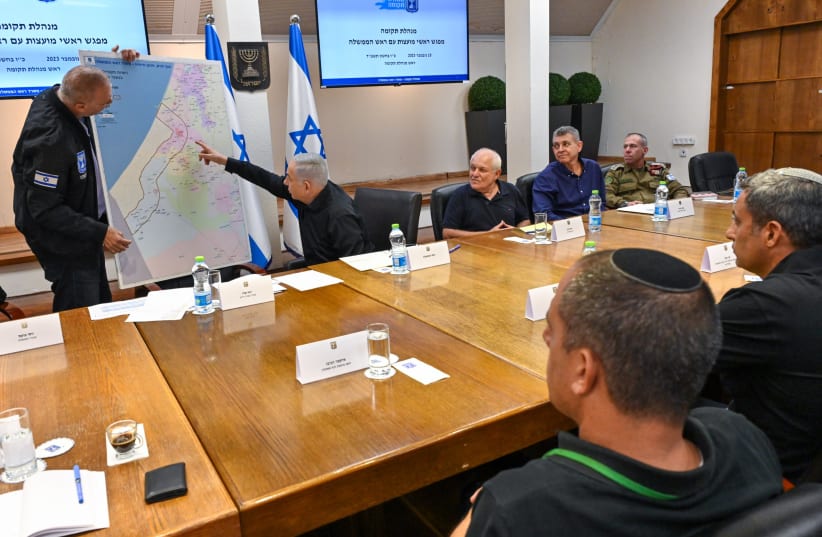  Prime Minister Benjamin Netanyahu gives a brief to local heads of council on the IDF's progress in Gaza, November 2023. (photo credit: KOBI GIDEON/PMO)