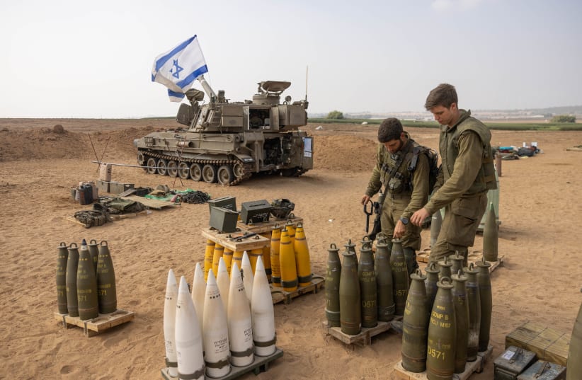  ISRAELI ARTILLERY stationed near Gaza border, Nov. 2. (photo credit: CHAIM GOLDBEG/FLASH90)