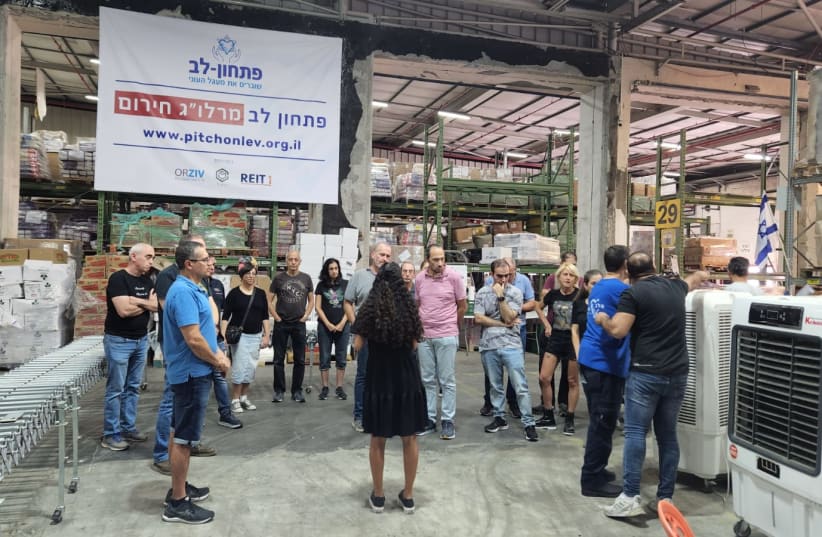  Pitchon Lev staff and volunteers work to help Israelis in need after October 7 (photo credit: Foni Mesika)