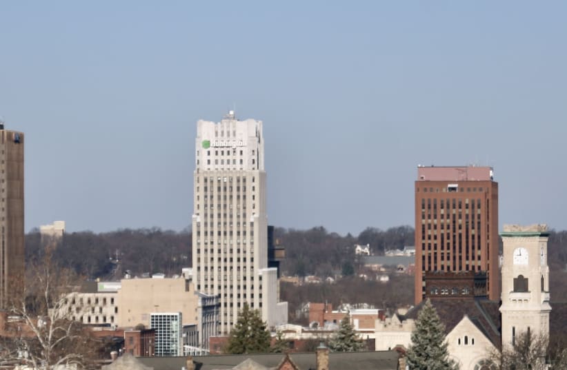 Skyline of Akron, Ohio. (photo credit: WeaponizingArchitecture / https://creativecommons.org/licenses/by-sa/4.0)
