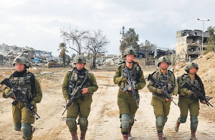  THE BARDELAS Battalion, which is made up mostly of young female reservists, has insisted that they be allowed to fight in Gaza with the IDF ground forces. (photo credit: Walla)