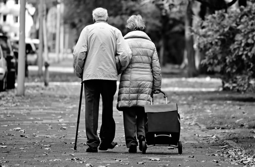  Elderly couple, illustrative (photo credit: Pixabay/MabelAmber)