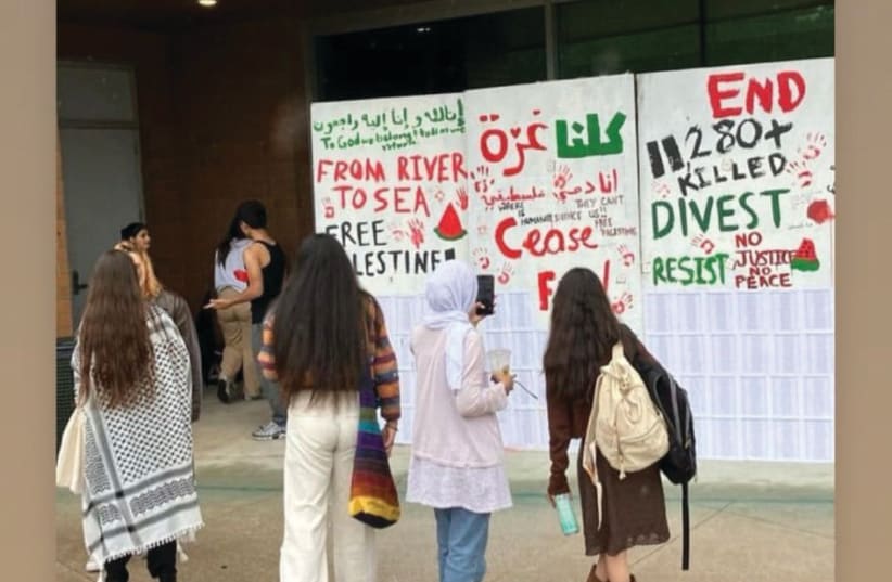  Anti-Israel slogans are on display at the University of South Florida.  (photo credit: #EndJewHatred)