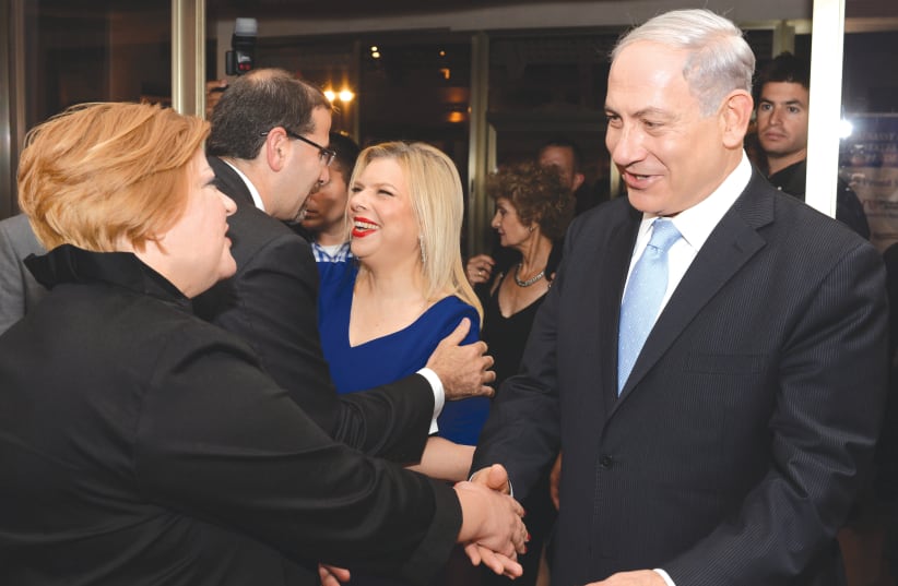  THEN US ambassador Dan Shapiro (second left) and his wife, Julie Fisher, greet Sara Netanyahu and Prime Minister Benjamin Netanyahu, at a reception at the US residence in 2014.  (photo credit: KOBI GIDEON/GPO)