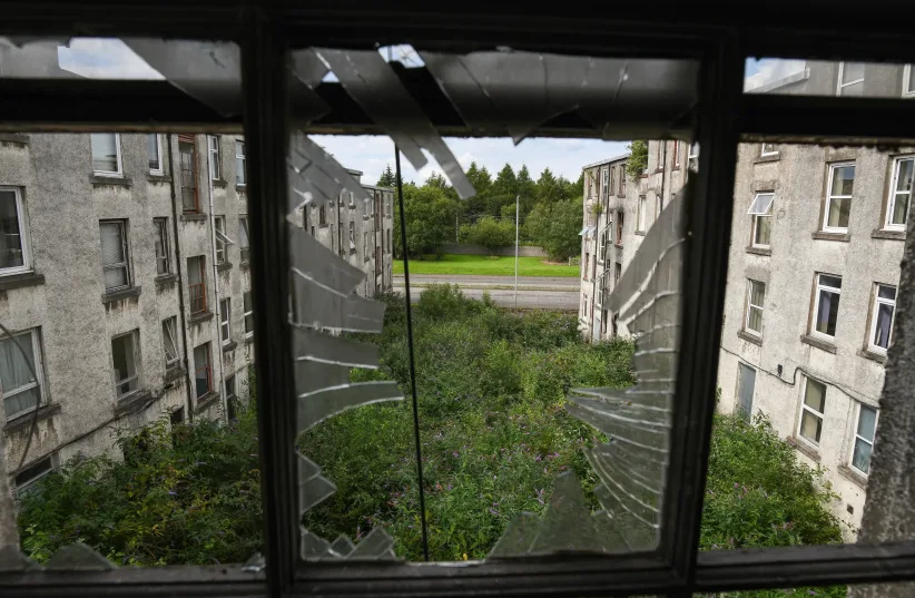  A rare glimpse of the Scottish Chernobyl  (photo credit: Escapade, screenshot)