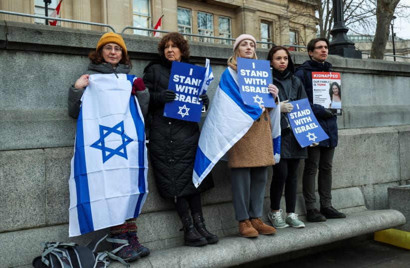 Israel supporters at rally in Trafalgar Square in London, Britain, January 14, 2024 (photo credit: REUTERS/Belinda Jiao)