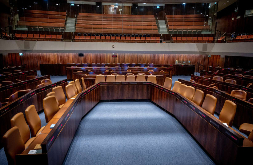  View of the empty Plenum Hall in the Israeli parliament ahead of tomorrow's opening session of the Knesset, the Israeli parliament in Jerusalem on November 14, 2022. (photo credit: YONATAN SINDEL/FLASH90)