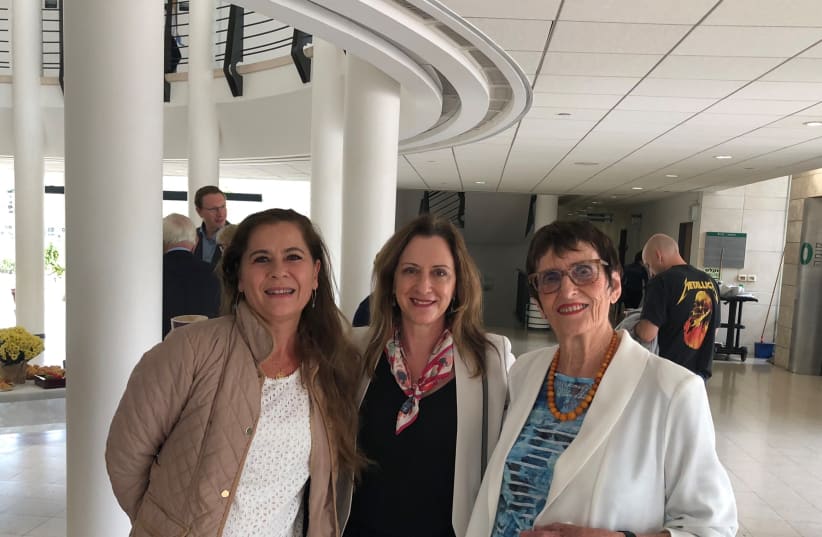  Left to right - Dr. Esther Galili, Prof. Karen Avraham & Prof. Nechama Kosower (photo credit: TEL AVIV UNIVERSITY)