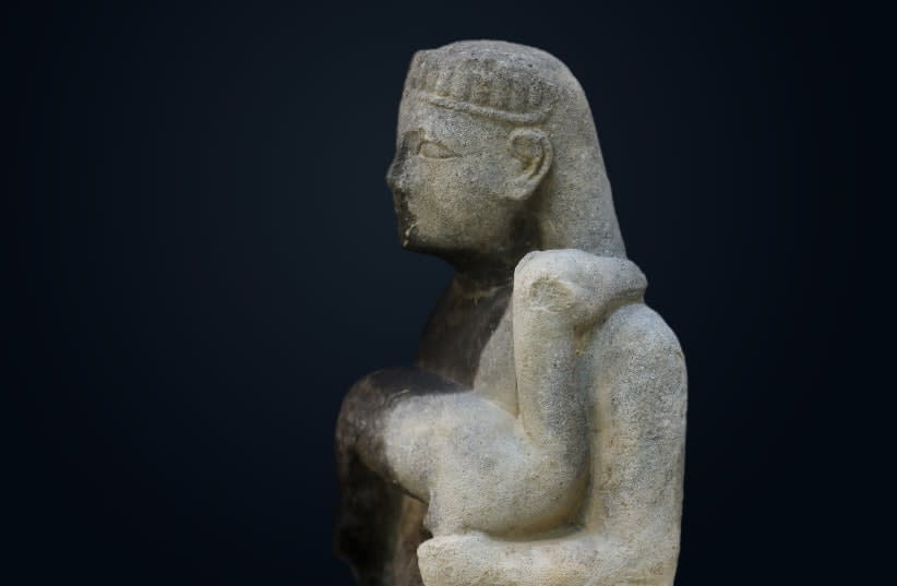  Estatua hallada en el emplazamiento del templo de Artemisa. (photo credit: Swiss School of Archaeology in Greece)