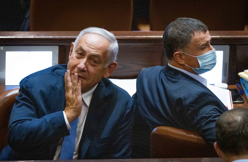  Benjamin Netanyahu and Yuli Edelstein seen at the Knesset on November 4, 2021 (photo credit: YONATAN SINDEL/FLASH90)