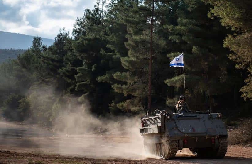  Soldados israelíes operan cerca de la frontera norte con Líbano, el 21 de febrero de 2024 (photo credit: IDF SPOKESPERSON'S UNIT)