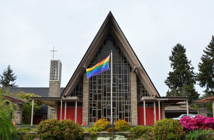  Sand Point Community United Methodist Church, 4710 NE 70th St, Seattle, Washington. (photo credit: JOE MABEL, GNU FREE DOCUMENTATION LICENSE 1.2)
