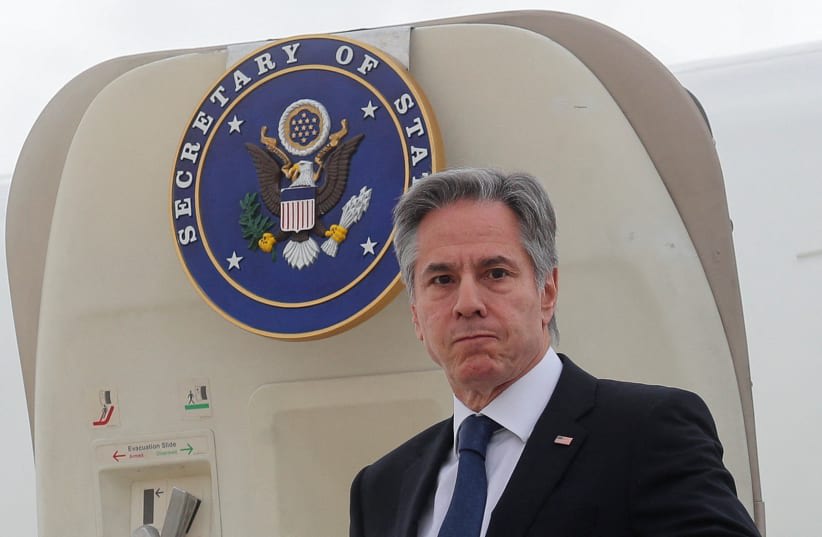  El Secretario de Estado de Estados Unidos, Antony Blinken, llega al Aeropuerto Internacional Felipe Ángeles en Zumpango, México, el 27 de diciembre de 2023. (photo credit: REUTERS/Raquel Cunha)