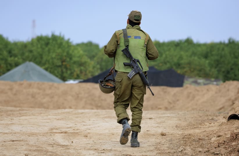  An IDF soldier near the Gaza Strip. December 12, 2023. (photo credit:  Moshe Shai/Flash90)