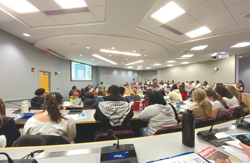  OHIO STATE students debate over a Boycott, Divestment, and Sanctions (BDS) referendum, during an undergraduate student government public forum meeting. (photo credit:  JEREMY DAVIS)