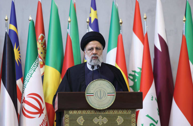  El PRESIDENTE IRANÍ Ebrahim Raisi asiste a la Conferencia Internacional de Teherán sobre Palestina, en Teherán, el mes pasado. (photo credit: WEST ASIA NEWS AGENCY/REUTERS)