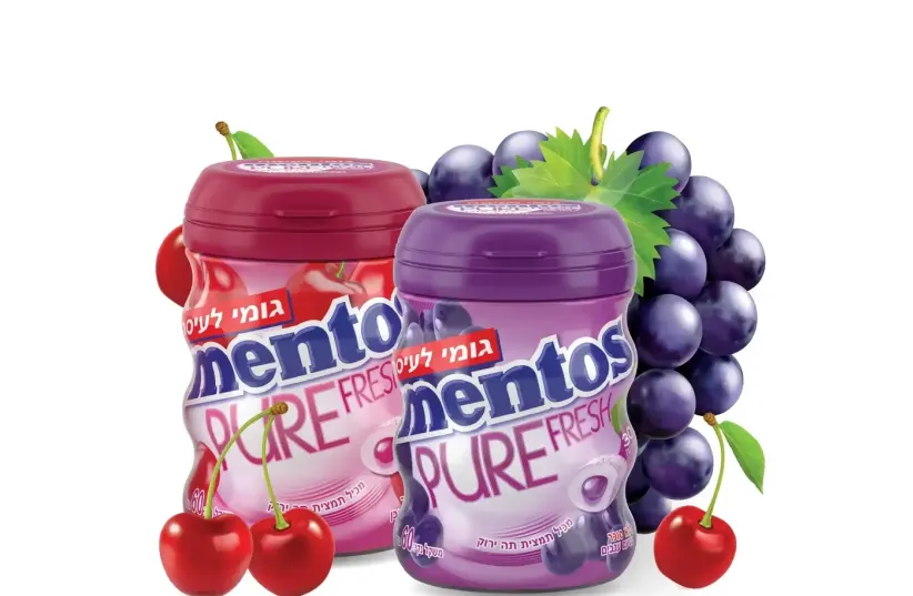  Mentos Pure Fresh chewing gum with new fruit flavors - grapes and cherry (photo credit: Mentos, PR)