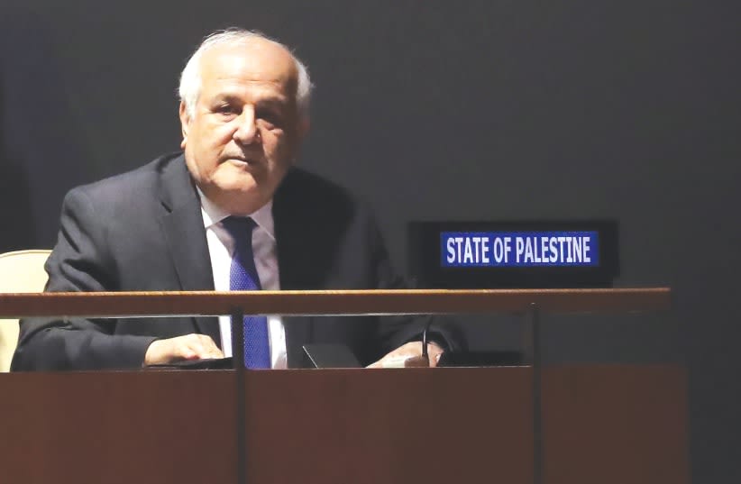  EL EMBAJADOR DE PALESTINA ANTE LA ONU, Riyad Mansour, se sienta en la Asamblea General. El Estado de Palestina está reconocido por más de 130 países, pero no por la mayoría de los países de la OCDE, afirma el escritor. (photo credit: Shannon Stapleton/Reuters)
