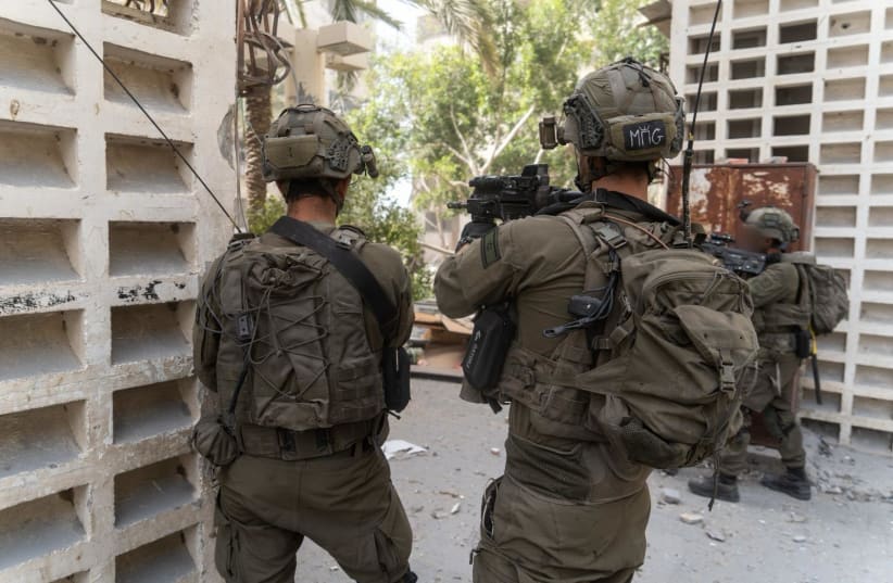  IDF soldiers from the Givati Brigade operate in the Al-Amal area of Khan Yunis, April 6, 2024. (photo credit: IDF SPOKESPERSON'S UNIT)