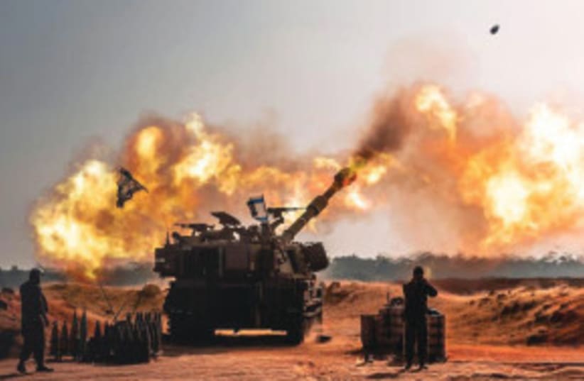UN obús M109 ISRAELÍ dispara proyectiles de artillería. (photo credit: IDF SPOKESPERSON UNIT)