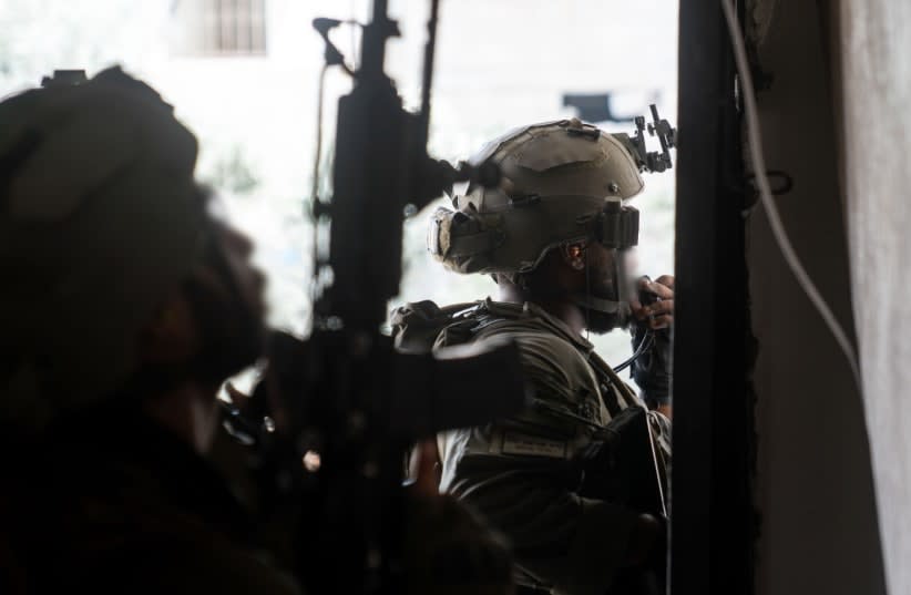  Tropas de las FDI operan en la Franja de Gaza. 21 de mayo de 2024. (photo credit: IDF SPOKESPERSON UNIT)