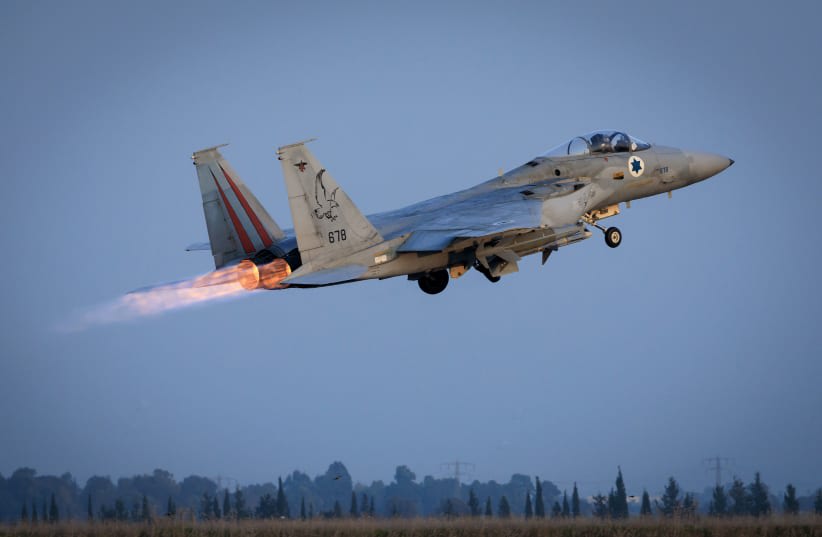  Avión de combate F-15 de la Fuerza Aérea de Israel, en la base aérea de Tel Nor. 01 de enero de 2024. (photo credit: MOSHE SHAI/FLASH90)