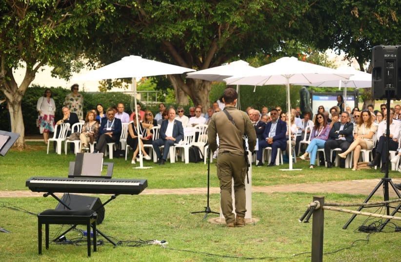  Ceremonia conmemorativa (photo credit: Shlomi Mizrahi, Tel Aviv University)