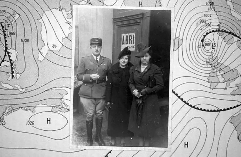  Los abuelos del autor y su madre delante de su edificio en París, hacia 1940. En la parte posterior, un mapa de análisis meteorológico de superficie muestra los frentes meteorológicos en Normandía y sus alrededores el 5 de junio de 1944. (photo credit: Courtesy Gerard Laval; Wikipedia)