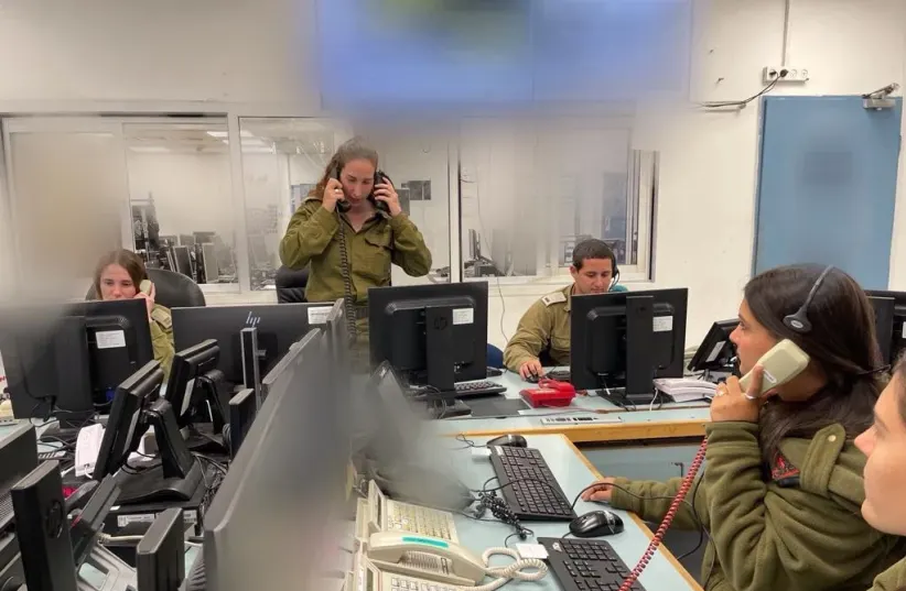 Inside the IDF op. center which directs soldiers on Lebanon's border ...