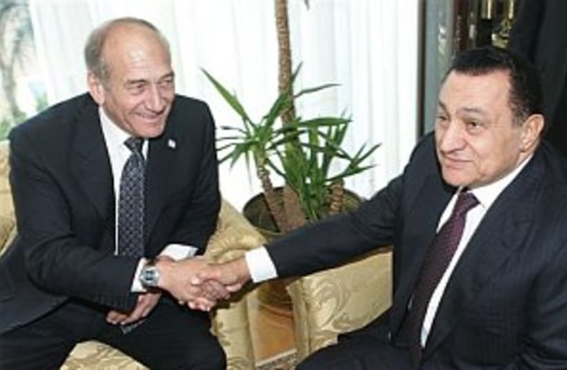olmert mubarak egypt 298 (photo credit: AP [file])