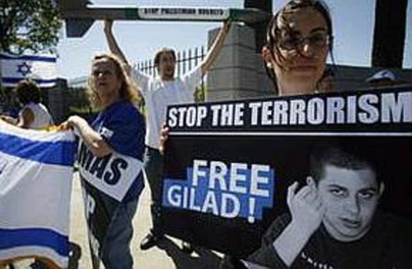 free gilad rally in LA  (photo credit: AP)