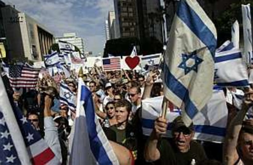 pro israel rally in la 2 (photo credit: AP)