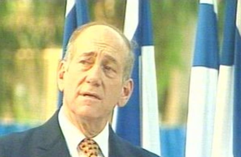 Olmert speeks 298.88 (photo credit: Channel 10)