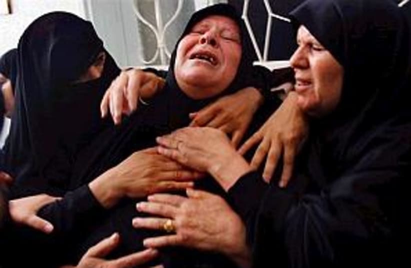 rafah woman 298.88 (photo credit: Associated Press)