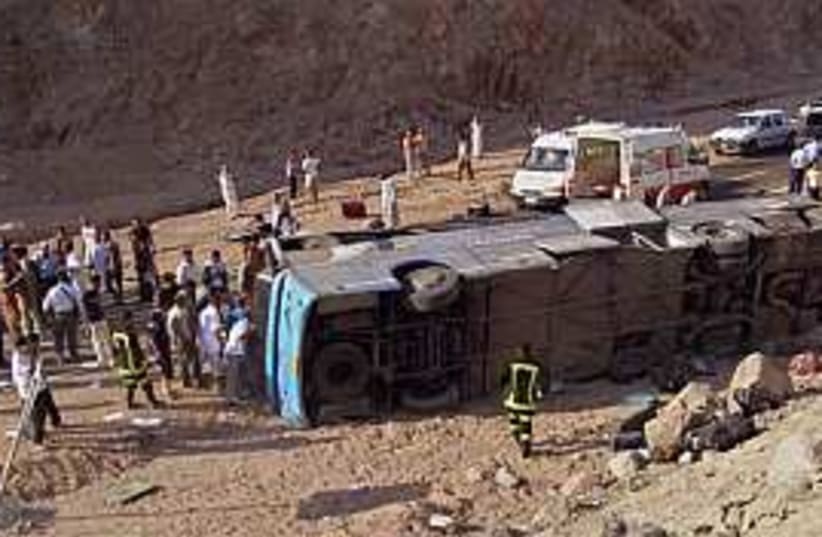 bus sinai crash 298 ap (photo credit: AP)