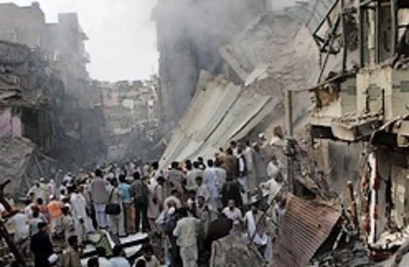pakistan bombing oct 28,2009 (photo credit: AP)