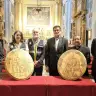Dos cuadros del artista del siglo XVII Lucas Valdés fueron devueltos a la Arquidiócesis de Sevilla el 20 de mayo de 2026. 