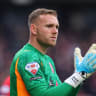  ISRAELI GOALKEEPER Daniel Peretz has completed a permanent move to Southampton after playing a key role in the club’s impressive run last season. 