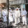 Funcionarios kuwaitíes inspeccionan los daños en el interior de una terminal del Aeropuerto Internacional de Kuwait tras un ataque con drones y misiles, en la ciudad de Kuwait, Kuwait, el 3 de junio de 2026.