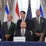 El embajador de Israel en EE. UU., Yechiel Leiter, habla junto al secretario de Estado de EE. UU., Marco Rubio, el consejero del Departamento de Estado, Daniel Holler, y la embajadora del Líbano en EE. UU., Nada Hamadeh, durante una reunión en el Departamento de Estado en Washington, D. C., EE. UU.