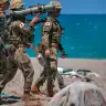 Las tropas japonesas participan en un ejercicio de fuego real de contradesembarco, en el marco de las maniobras militares conjuntas anuales «Balikatan», el 4 de mayo de 2026 en Laoag, provincia de Ilocos Norte, Filipinas. 