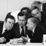 Judah Gribetz, center, huddled with Gov. Hugh L. Carey, left, and Mayor Abraham D. Beame, right, during a meeting of New York’s Emergency Financial Control Board in 1977.