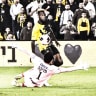 BEITAR JERUSALEM striker Johnbosco Kalu can’t get the ball behind Maccabi Tel Aviv ’keeper Ofek Melika during the clubs’ 0-0 draw at Teddy Stadium.