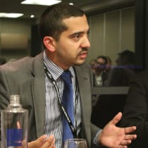  Mehdi Hasan.