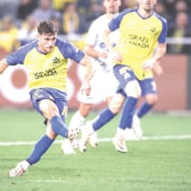  GABY KANICHOWSKY fue el goleador del Maccabi de Tel Aviv, que se impuso por 4-0 al Maccabi de Petah Tikva y se mantiene en la lucha por el título de la Premier League israelí.