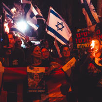  Protestors demonstrating for the return of the hostages in Jerusalem, April 3, 2024.