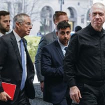 Gallant se reúne con Blinken en Washington; Casa Blanca: Cancelación de delegación Hanegbi-Dermer es maniobra política de Netanyahu.