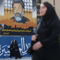  Iranian women walk on a street in Tehran, Iran August 13, 2023. 