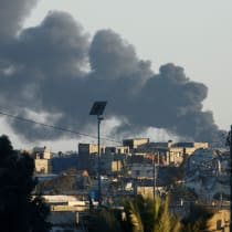  An Israeli firefighter works to put out a fire in Kiryat Shmona, amid cross-border hostilities between Hezbollah and Israeli forces, in northern Israel July 29, 2024. 