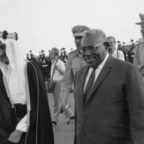 Sudanese president Ismail al-Azhari (R) welcomes King Faisal of Saudi Arabia to Khartoum for the fourth Arab League summit, Aug. 1967.